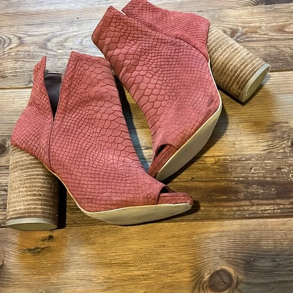 Jeffrey Campbell Oath Suede Croc Ankle Boots - Picture 13 of 14